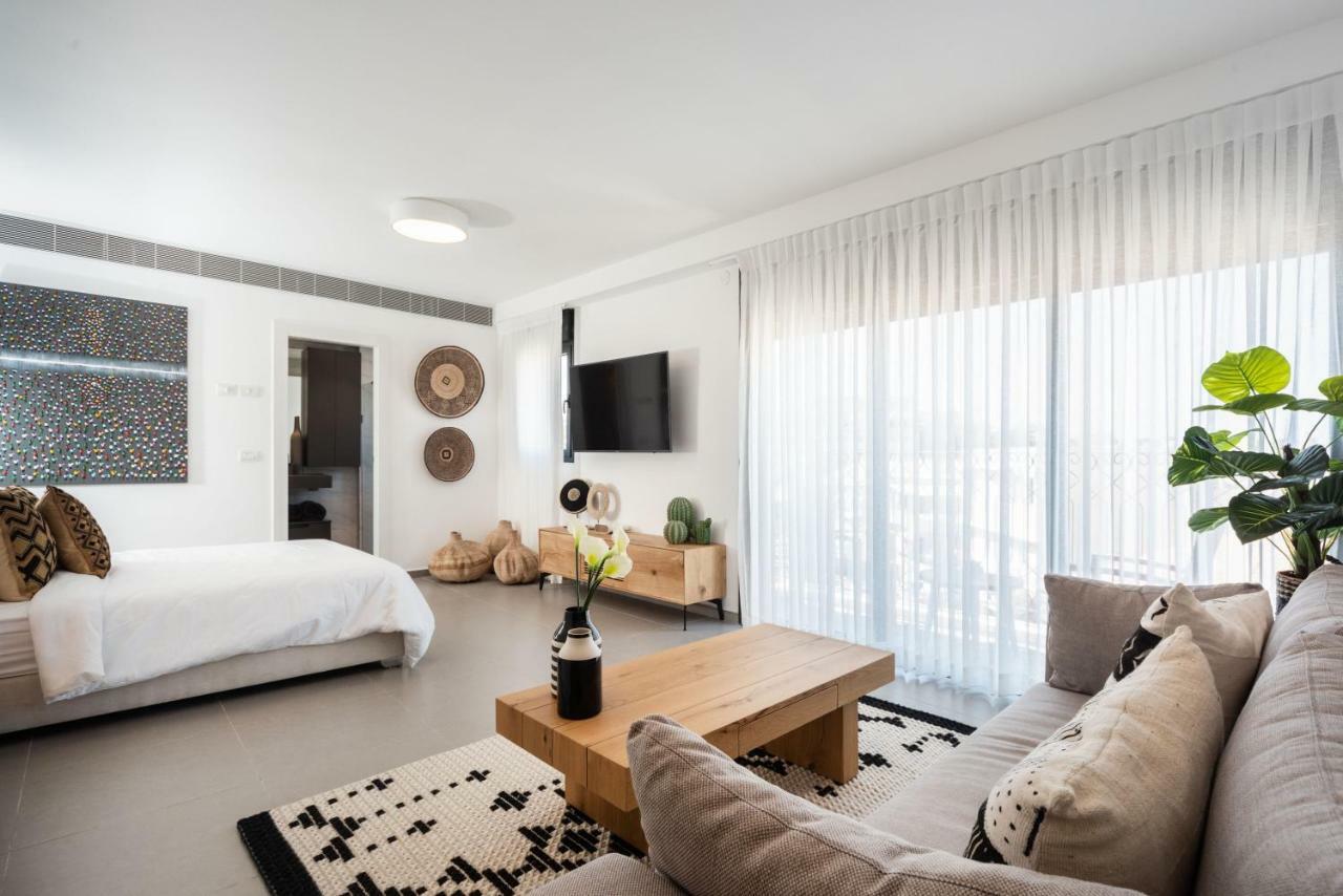 Duplex With Sea View Terrace Above The Flea Market 特拉维夫 外观 照片